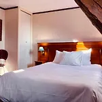 ホテル Chateau Corneille 3*