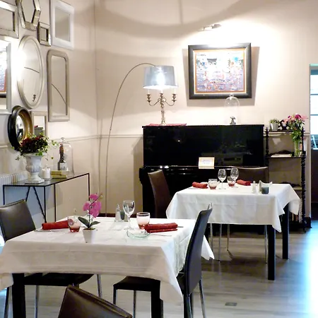 Szálloda Chateau Corneille 3*