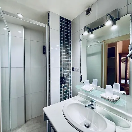 Château Corneille Hotel 3*