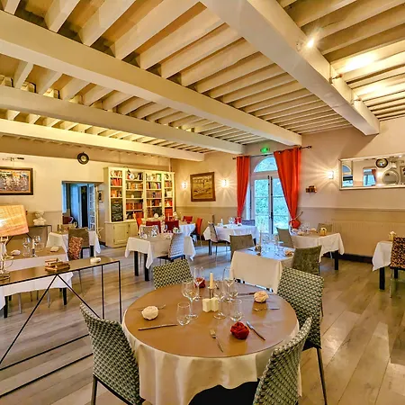 فندق Chateau Corneille 3*