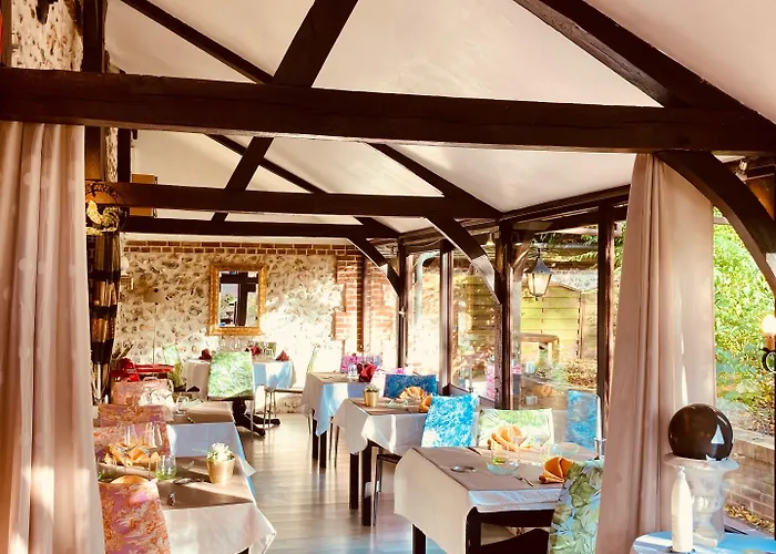 Chateau Corneille Hotel 3*